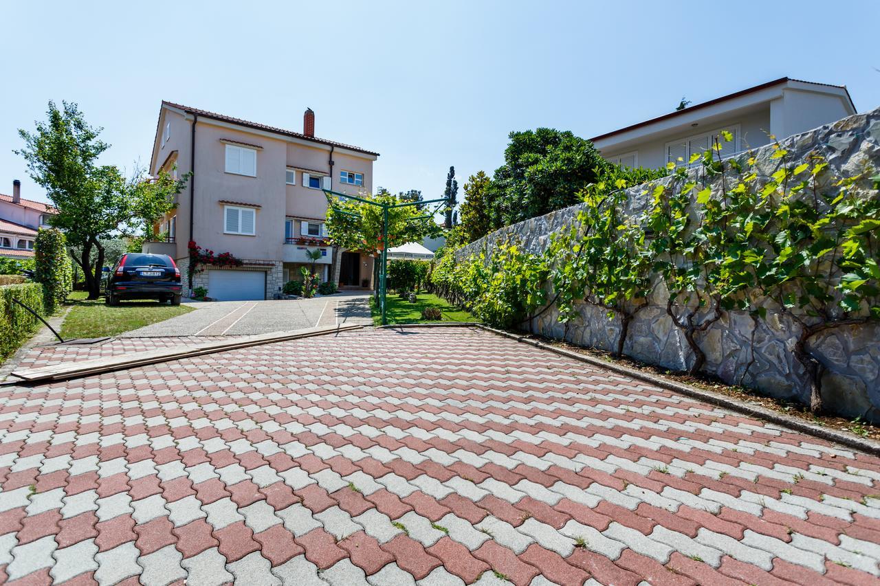 Apartments Durda Крк Экстерьер фото